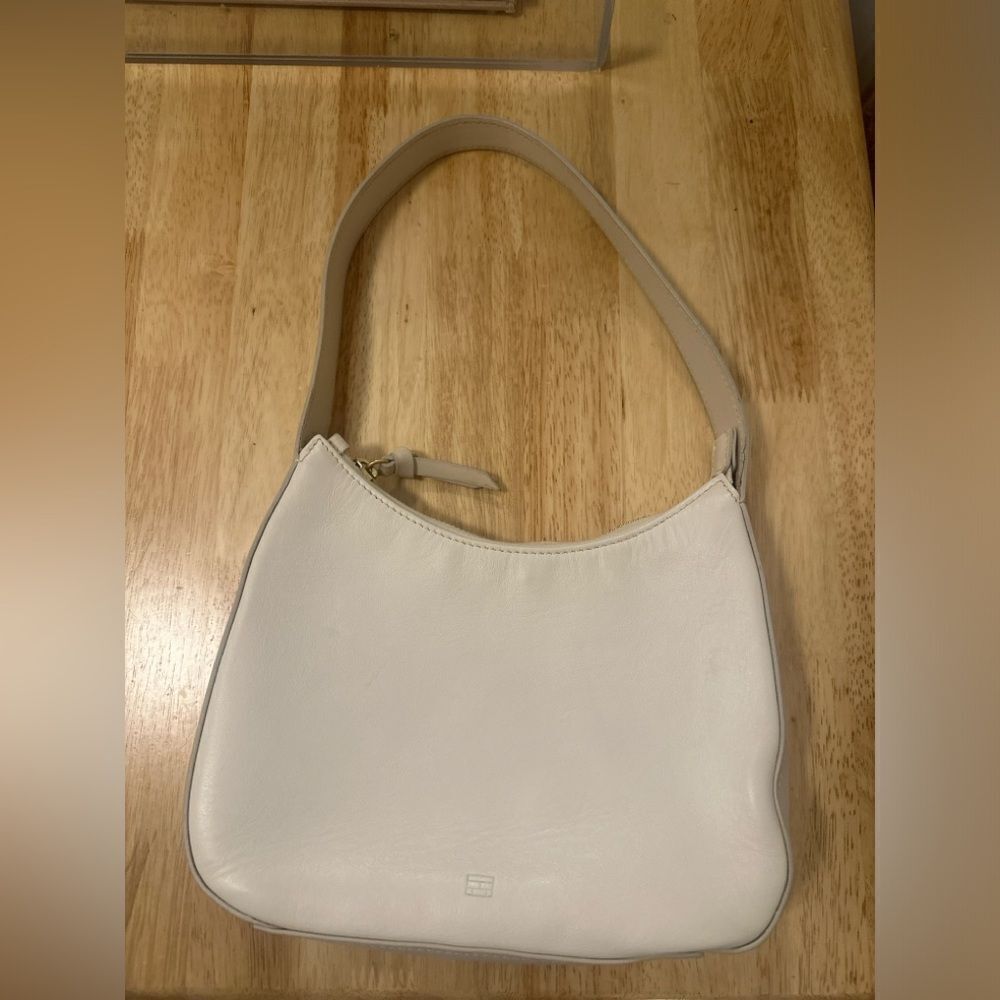 Frame shoulder bag